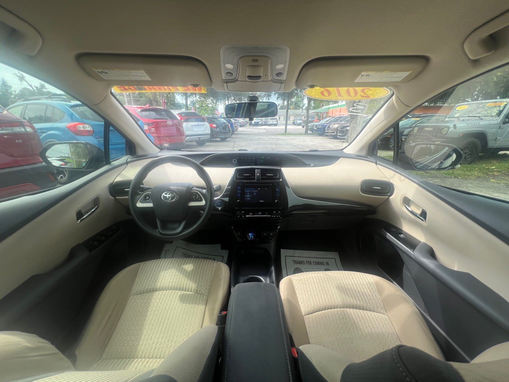 2016 Toyota Prius Image 51