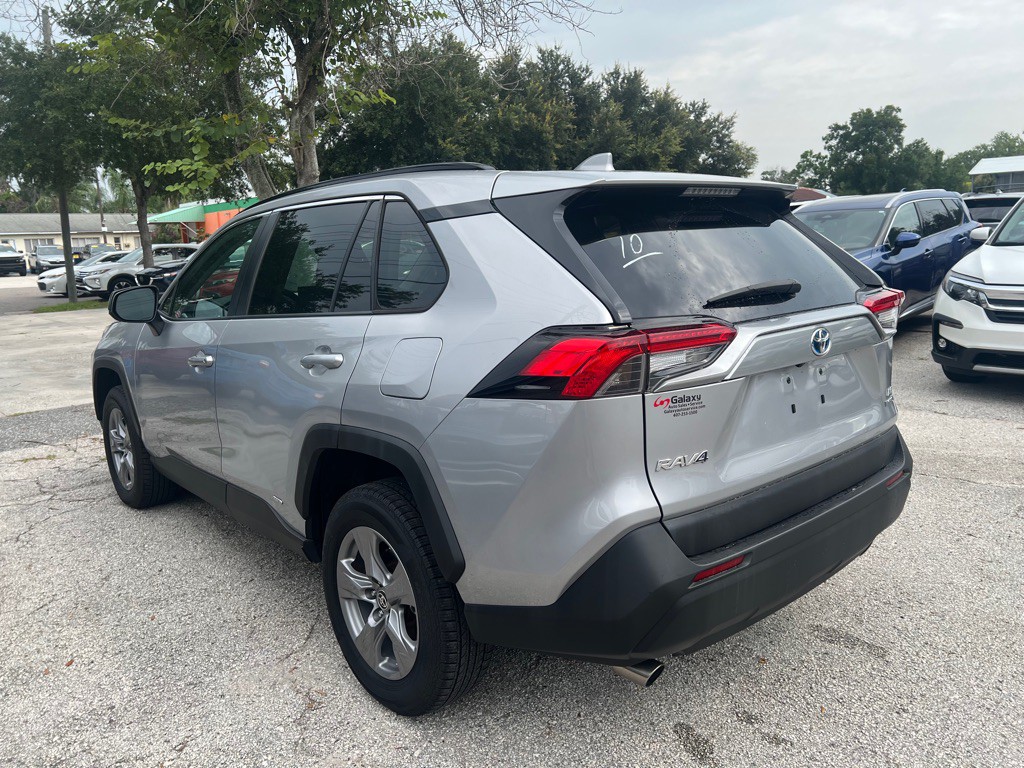 2022 Toyota Rav4 Image 5