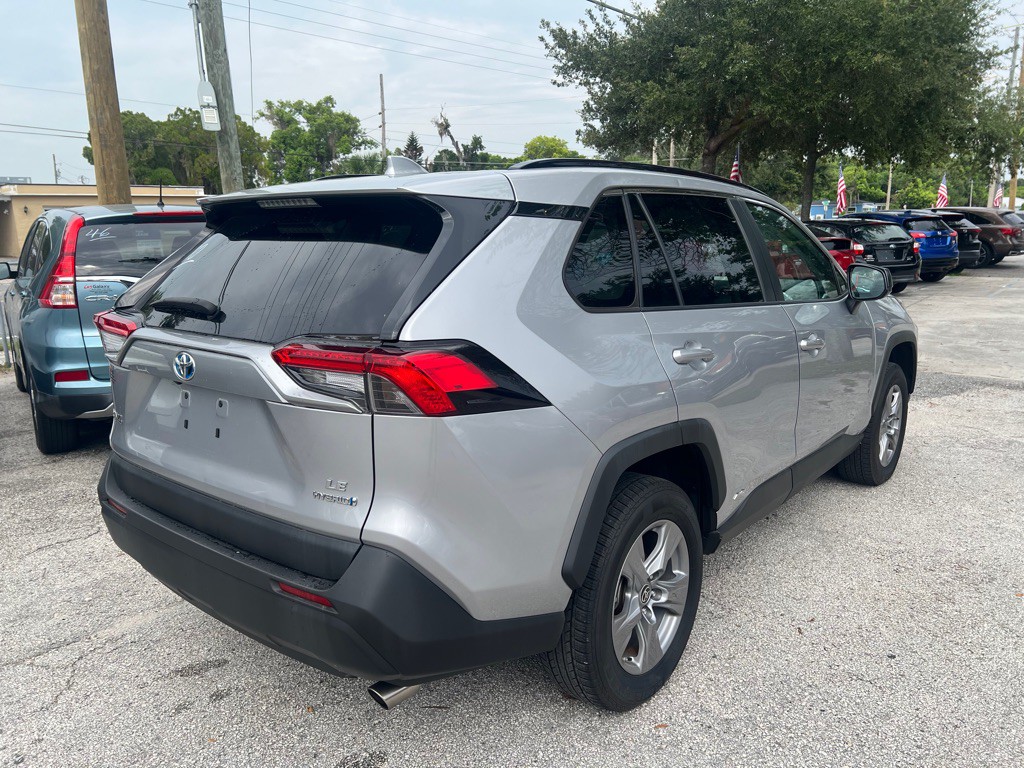2022 Toyota Rav4 Image 11
