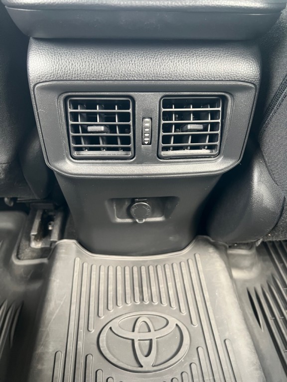 2022 Toyota Rav4 Image 21