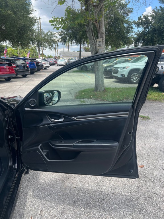 2019 Honda Civic Image 12