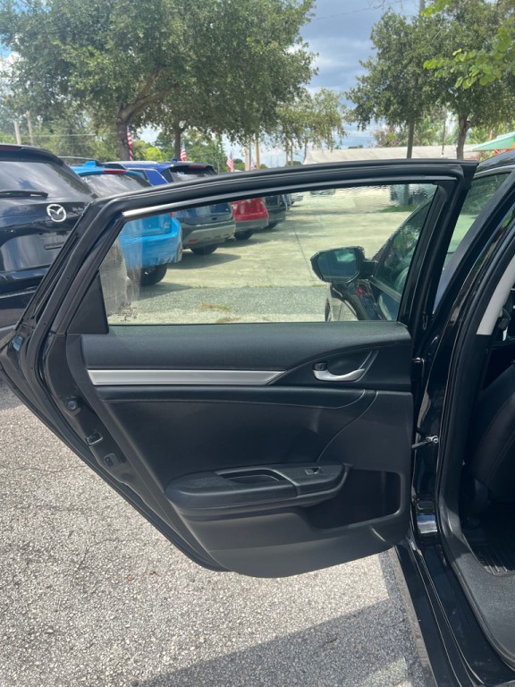 2019 Honda Civic Image 16
