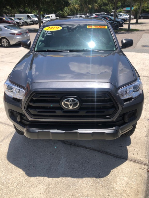 2019 Toyota Tacoma Image 19