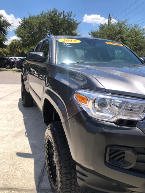2019 Toyota Tacoma Image 20