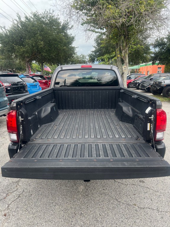 2019 Toyota Tacoma Image 31
