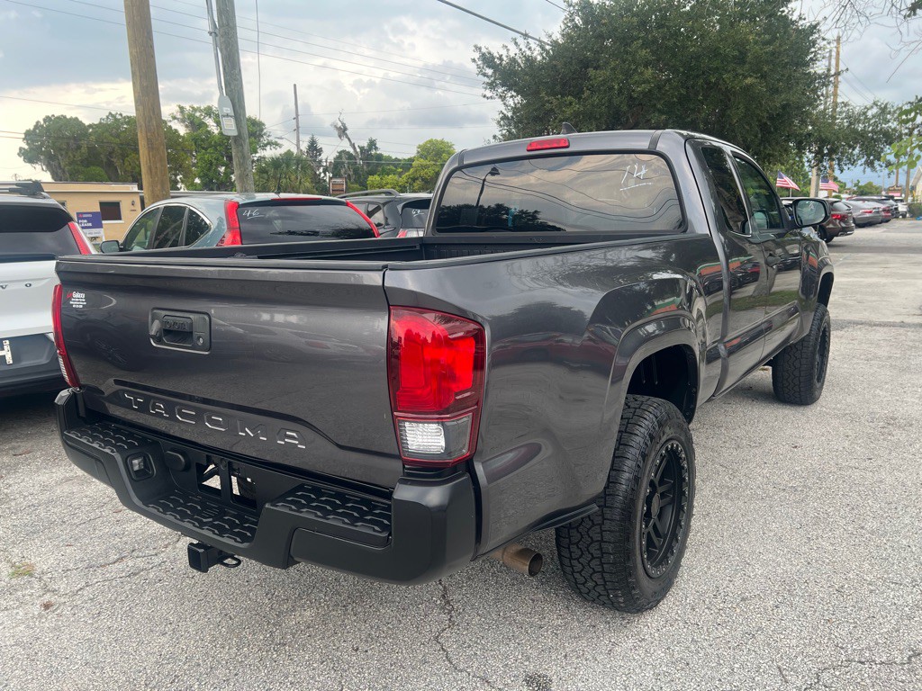 2019 Toyota Tacoma Image 32