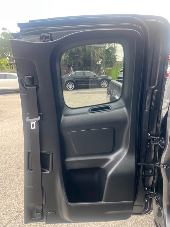 2019 Toyota Tacoma Image 37