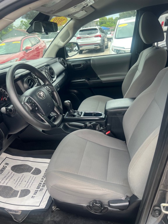 2019 Toyota Tacoma Image 42