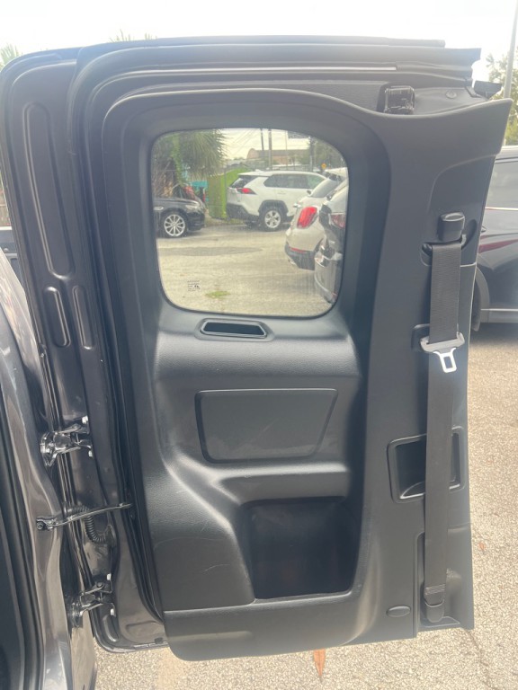 2019 Toyota Tacoma Image 43