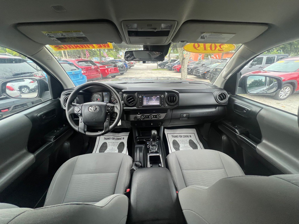 2019 Toyota Tacoma Image 45