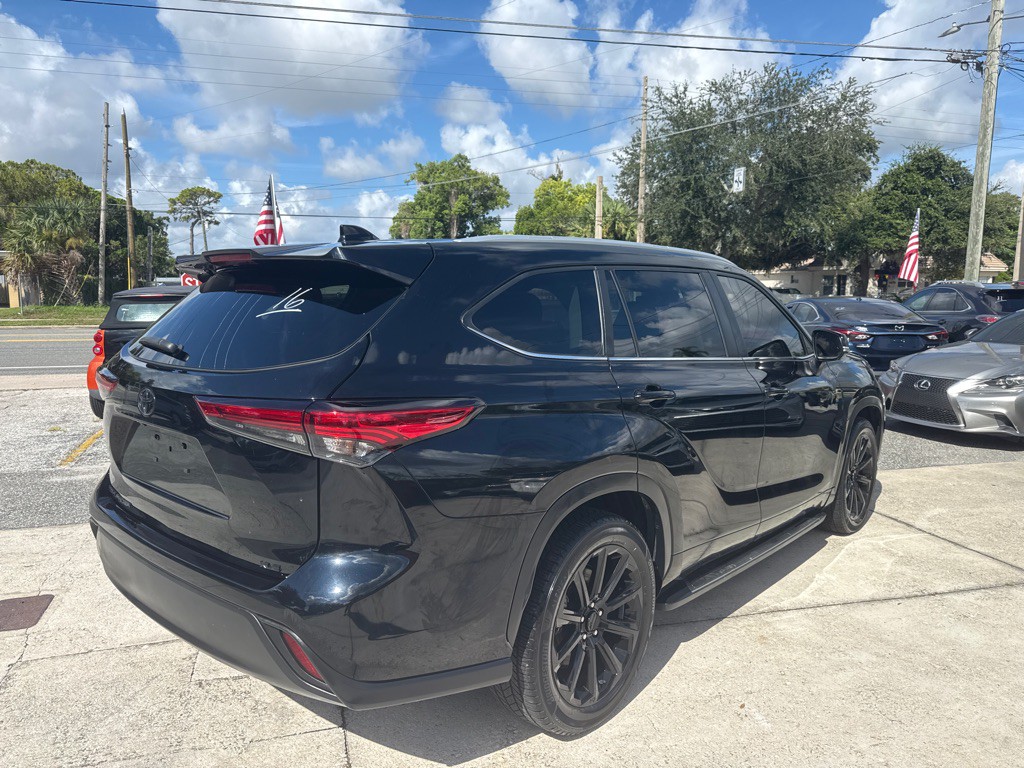 2023 Toyota Highlander Image 16