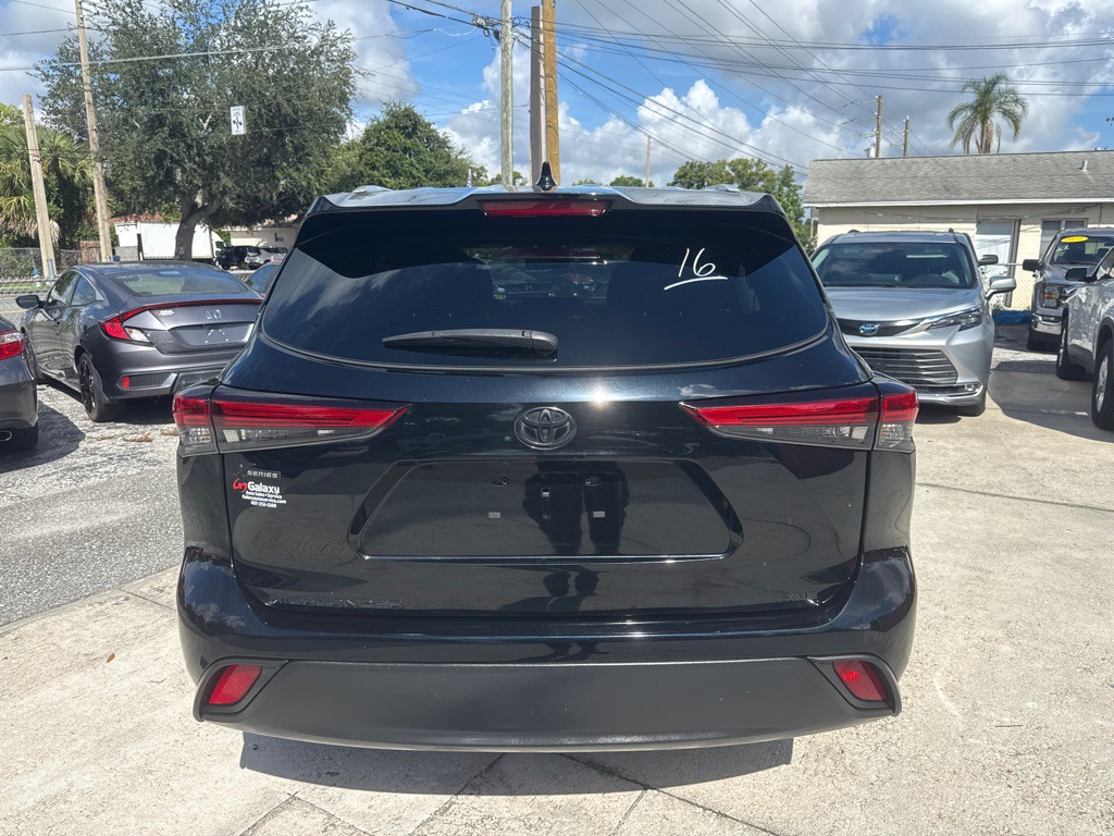 2023 Toyota Highlander Image 17