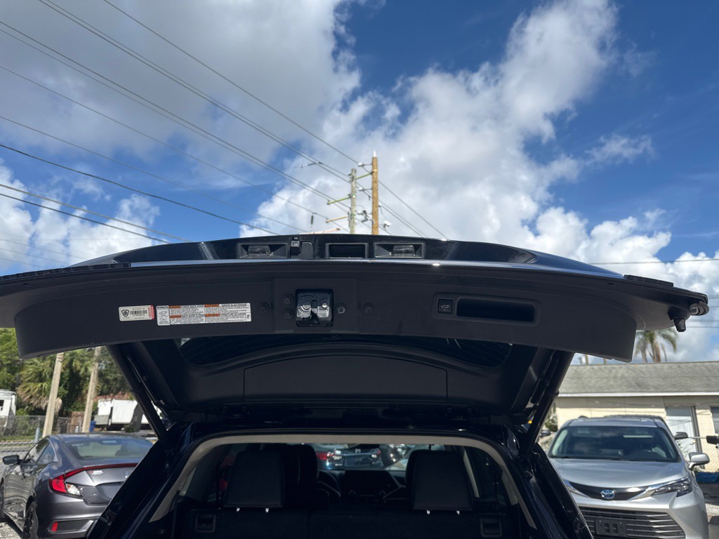 2023 Toyota Highlander Image 19