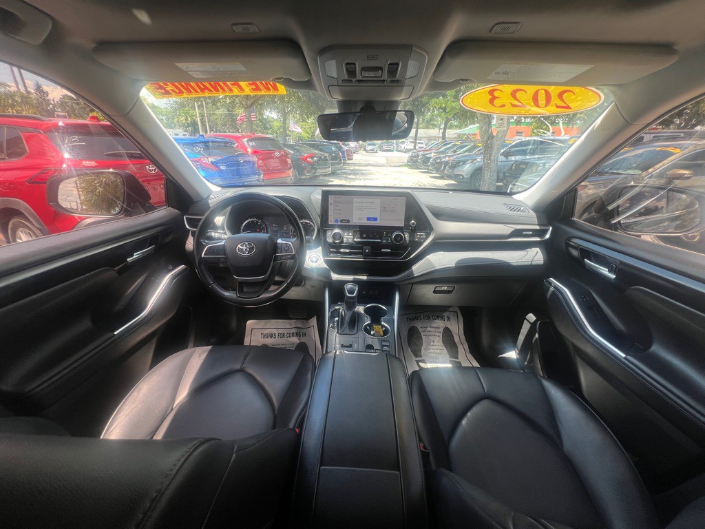 2023 Toyota Highlander Image 57