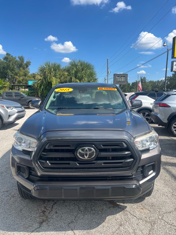 2018 Toyota Tacoma Image 2