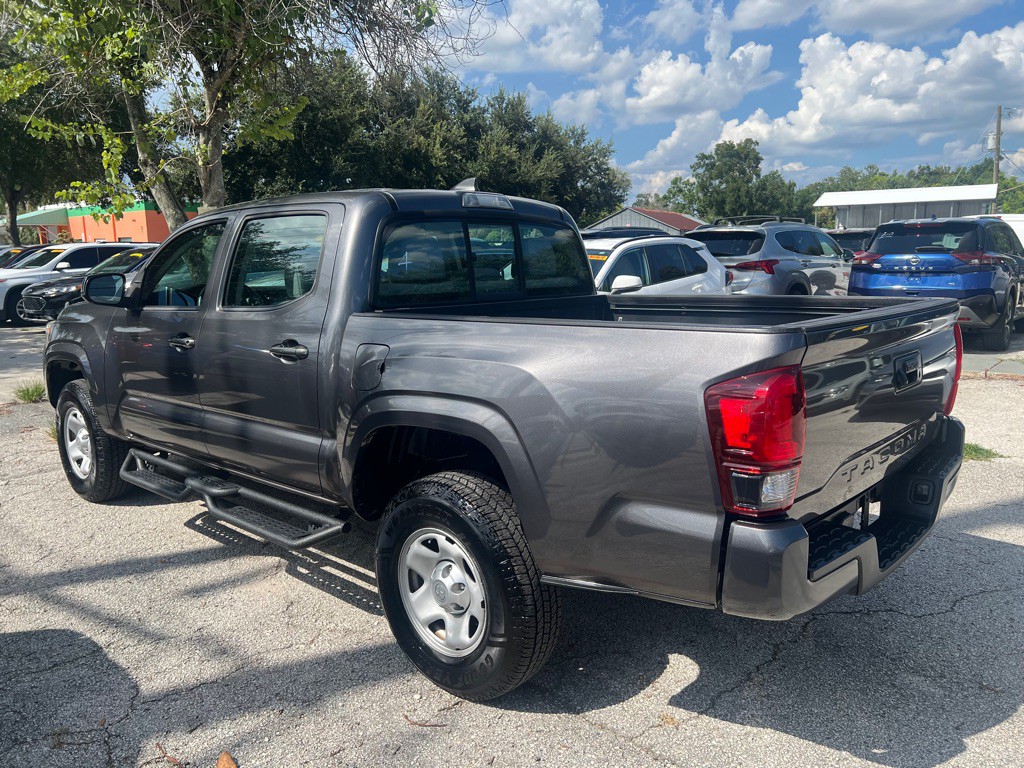 2018 Toyota Tacoma Image 5