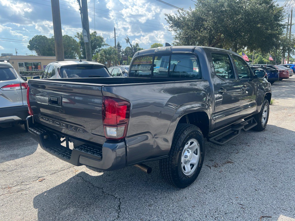 2018 Toyota Tacoma Image 9