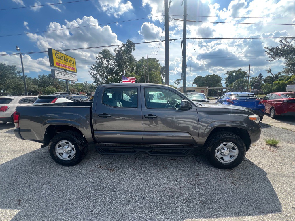 2018 Toyota Tacoma Image 10