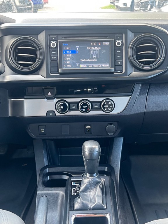 2018 Toyota Tacoma Image 22