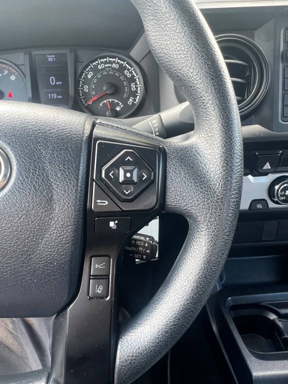 2018 Toyota Tacoma Image 29