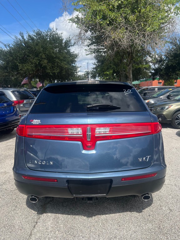 2018 Lincoln MKT Image 8
