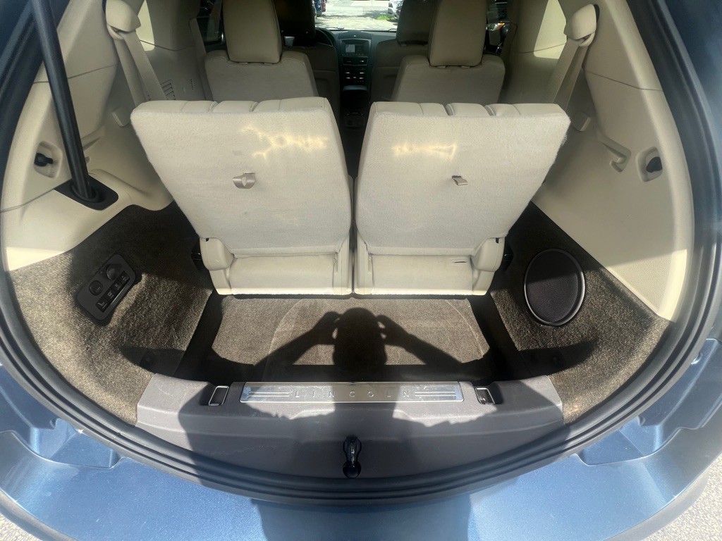 2018 Lincoln MKT Image 13