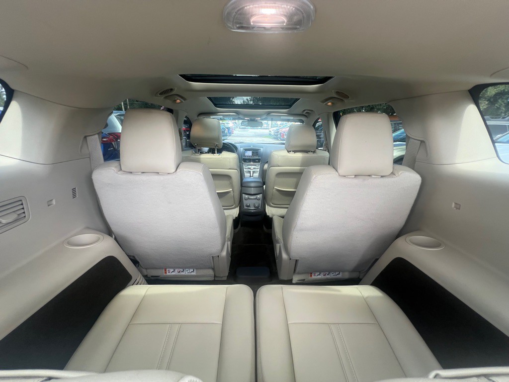 2018 Lincoln MKT Image 14