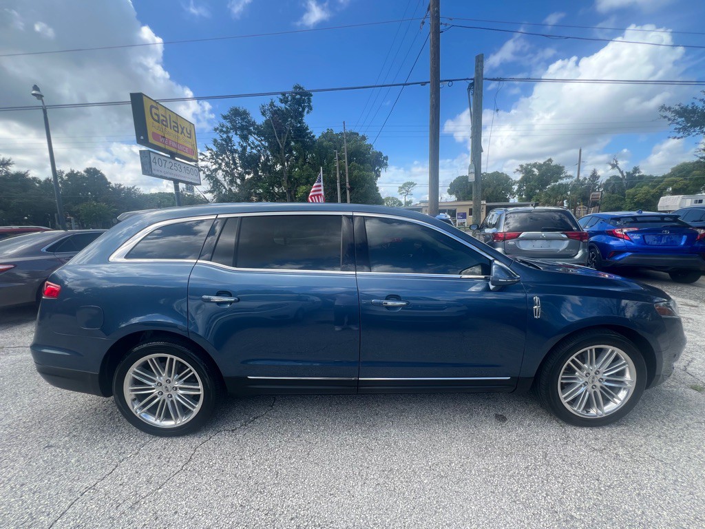 2018 Lincoln MKT Image 16