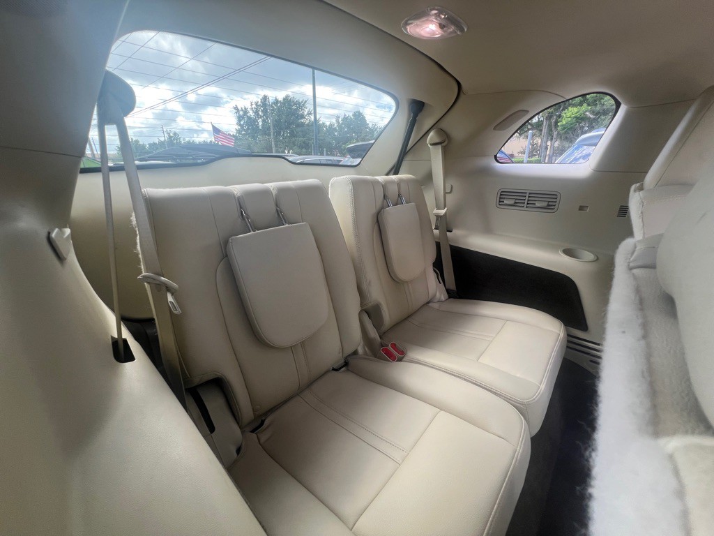 2018 Lincoln MKT Image 22