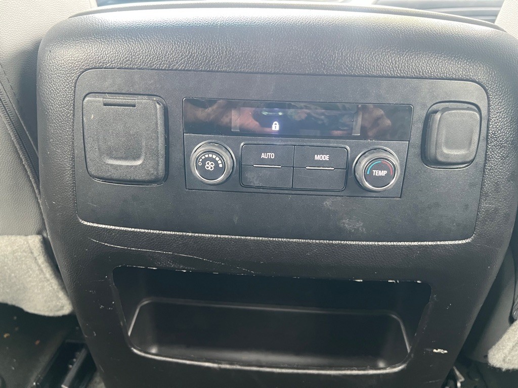 2018 Chevrolet Tahoe Image 26
