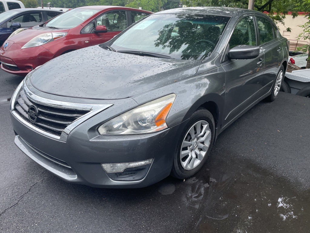2015 Nissan Altima Image 2