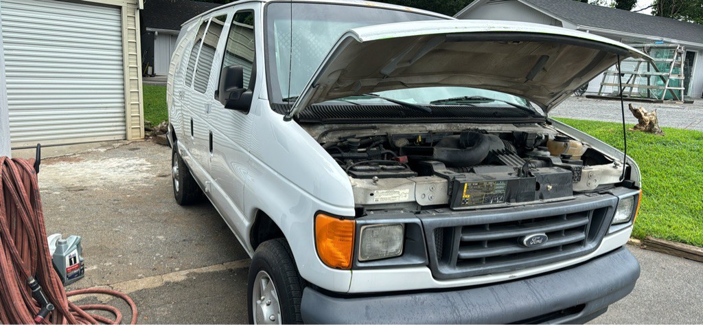 2006 Ford Econoline Image 4
