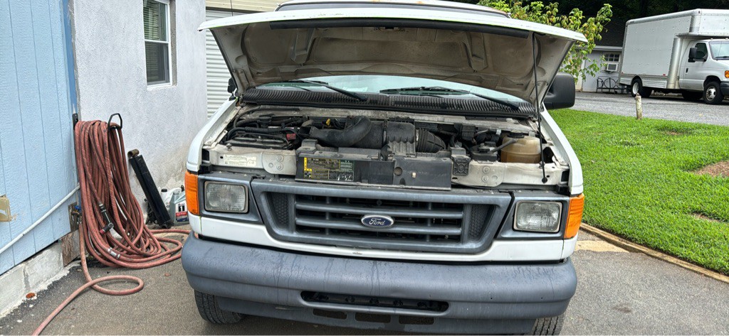 2006 Ford Econoline Image 5