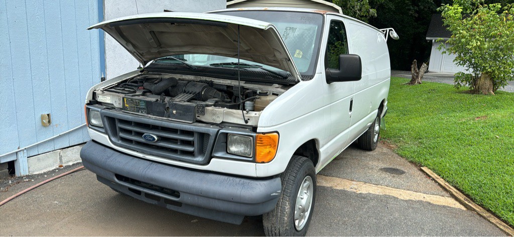 2006 Ford Econoline Image 6