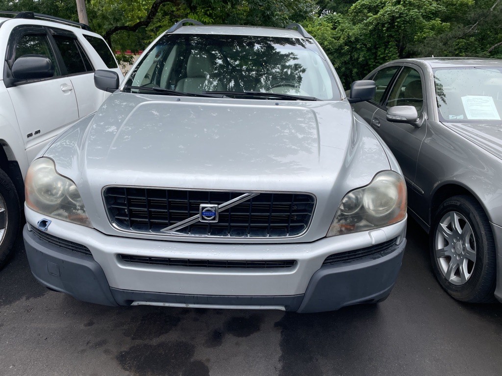 2005 Volvo XC90 Image 1