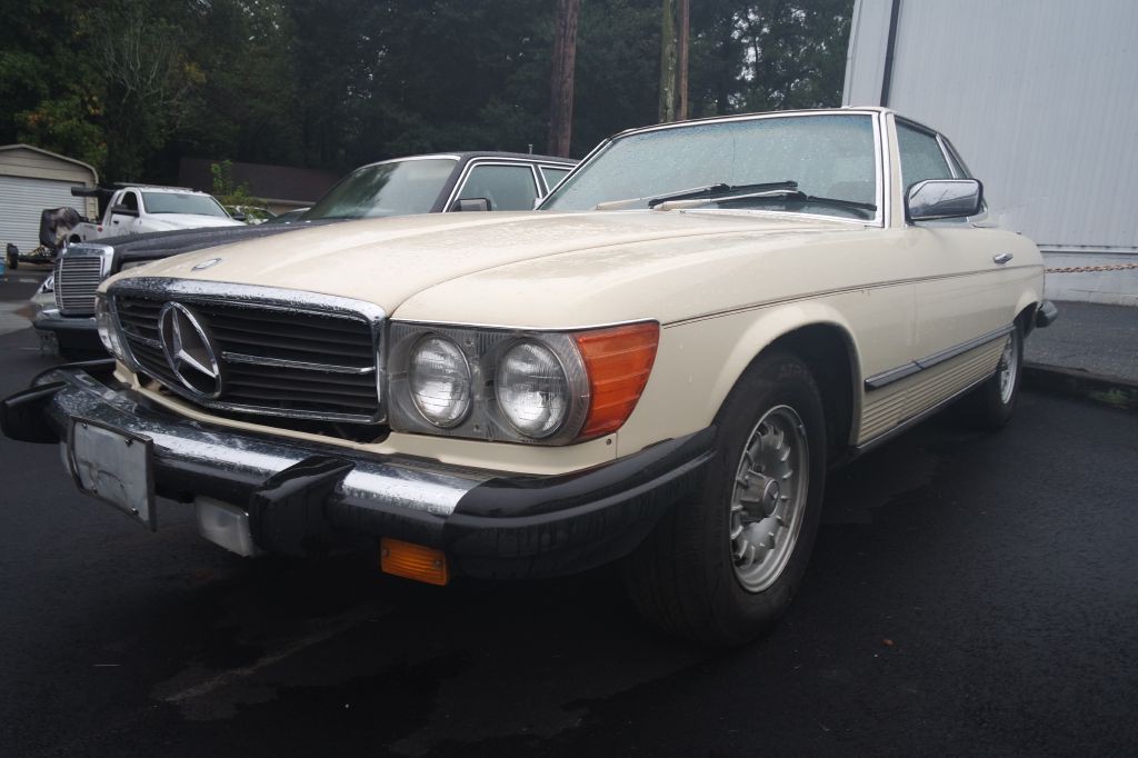 1985 Mercedes-Benz