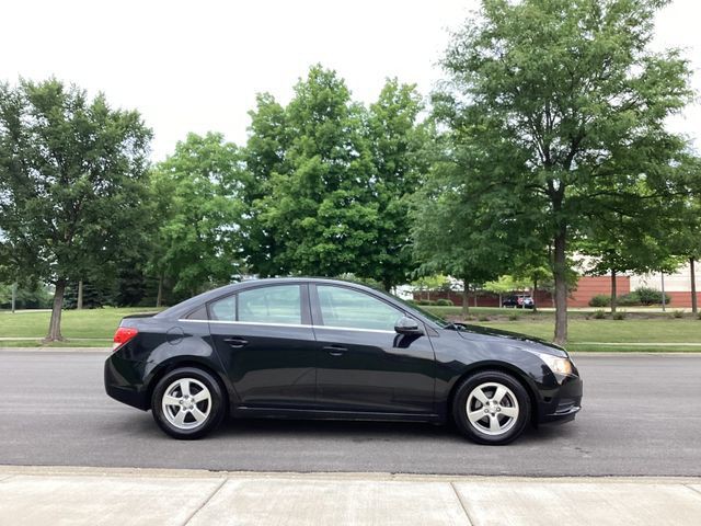 2013 Chevrolet Cruze Image 3