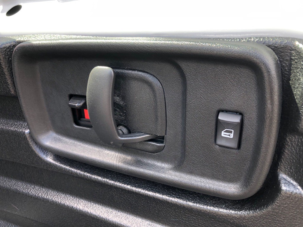 2023 GMC Savana Image 23