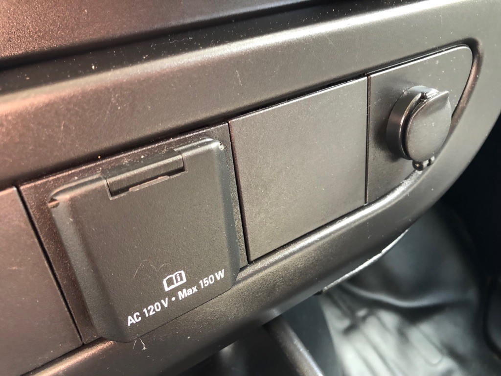 2023 GMC Savana Image 29