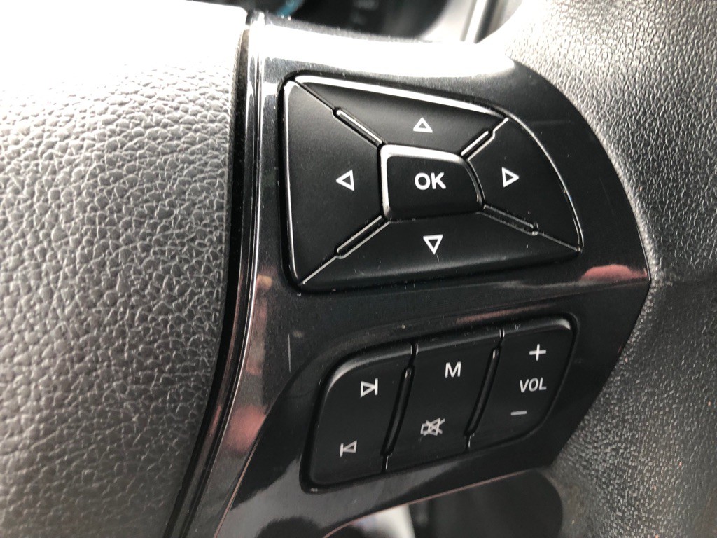 2019 Ford Explorer Image 28