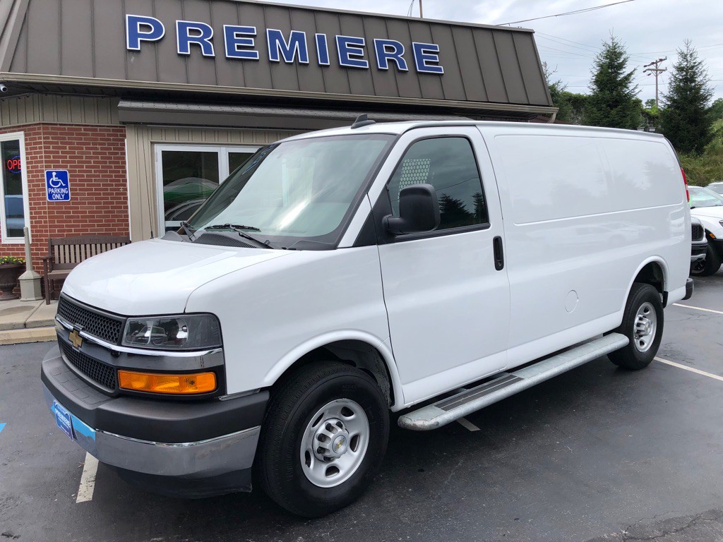 2023 Chevrolet Express Image 9
