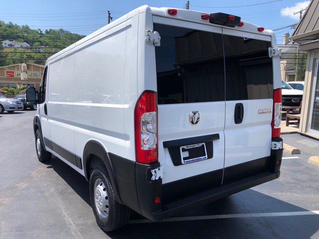 2023 RAM Promaster Image 3