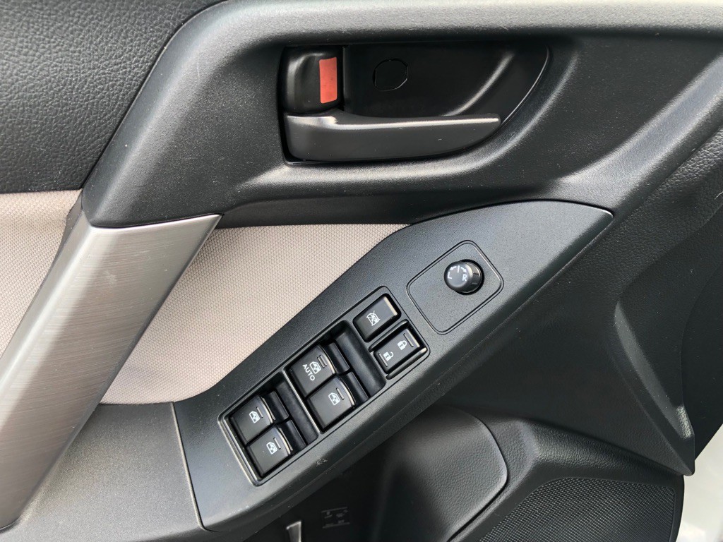 2014 Subaru Forester Image 17