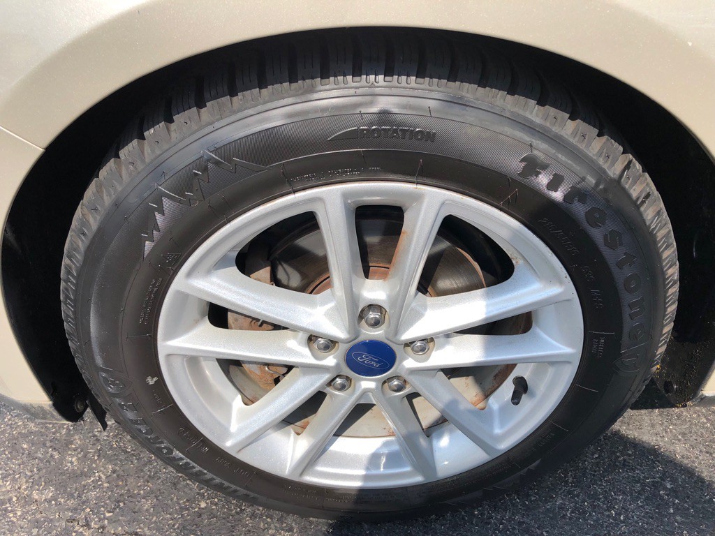2017 Ford Focus Image 10