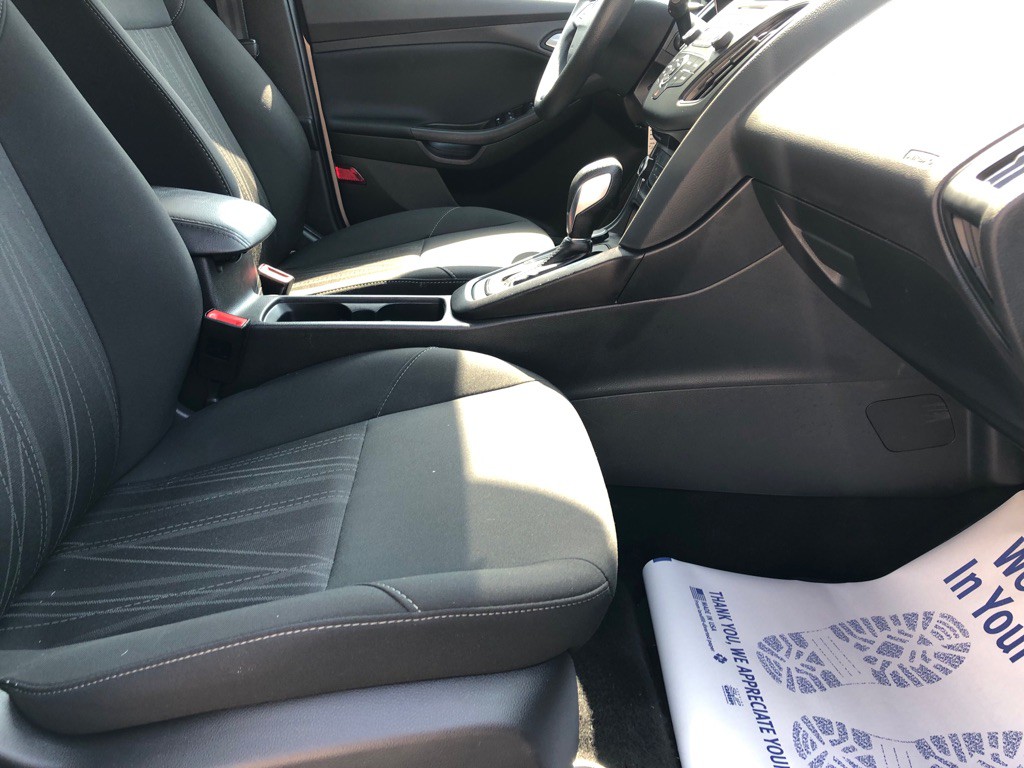 2017 Ford Focus Image 21