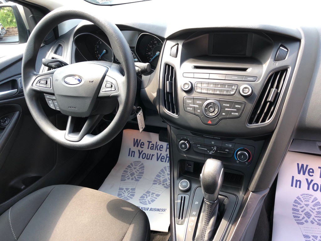 2017 Ford Focus Image 22