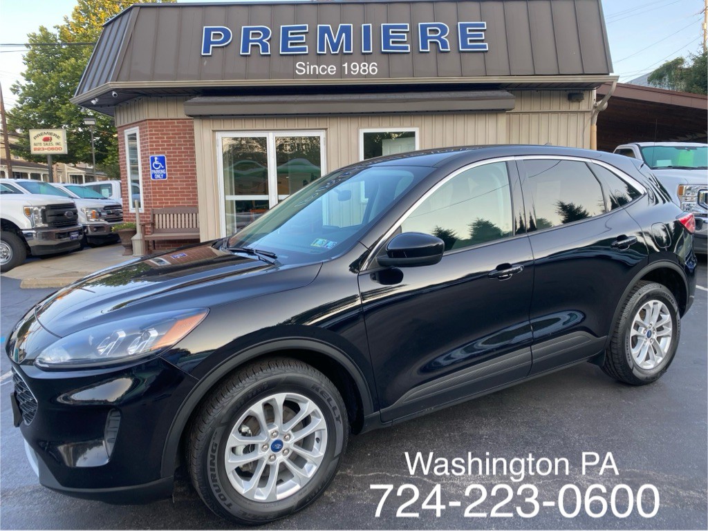 2021 Ford Escape Image 1