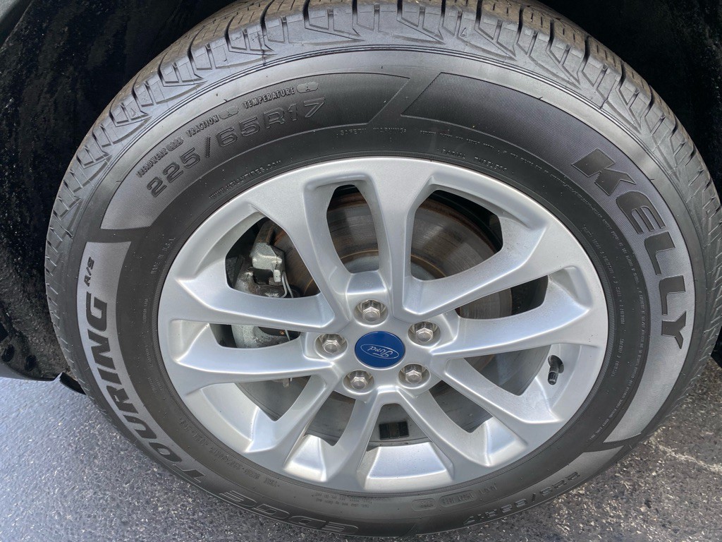 2021 Ford Escape Image 9