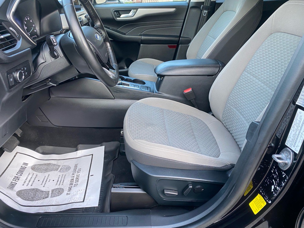 2021 Ford Escape Image 16