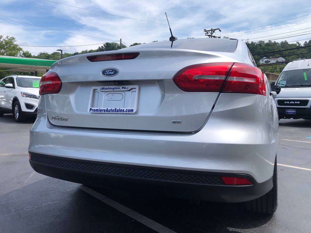 2015 Ford Focus Image 4